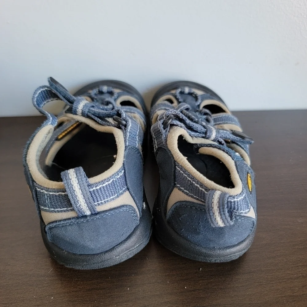 Keen washable kids summer sandals size 11 toddler